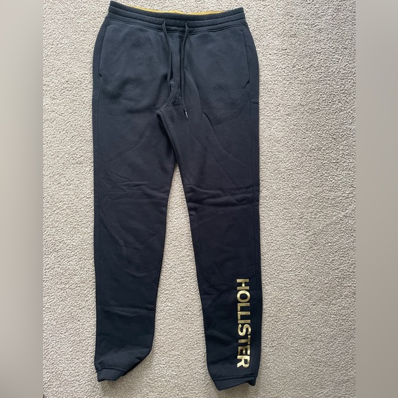 Men’s Hollister pants size medium - Picture 1 of 4